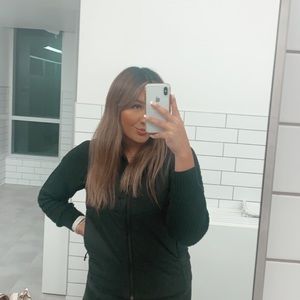 Meet your Posher, Fallon